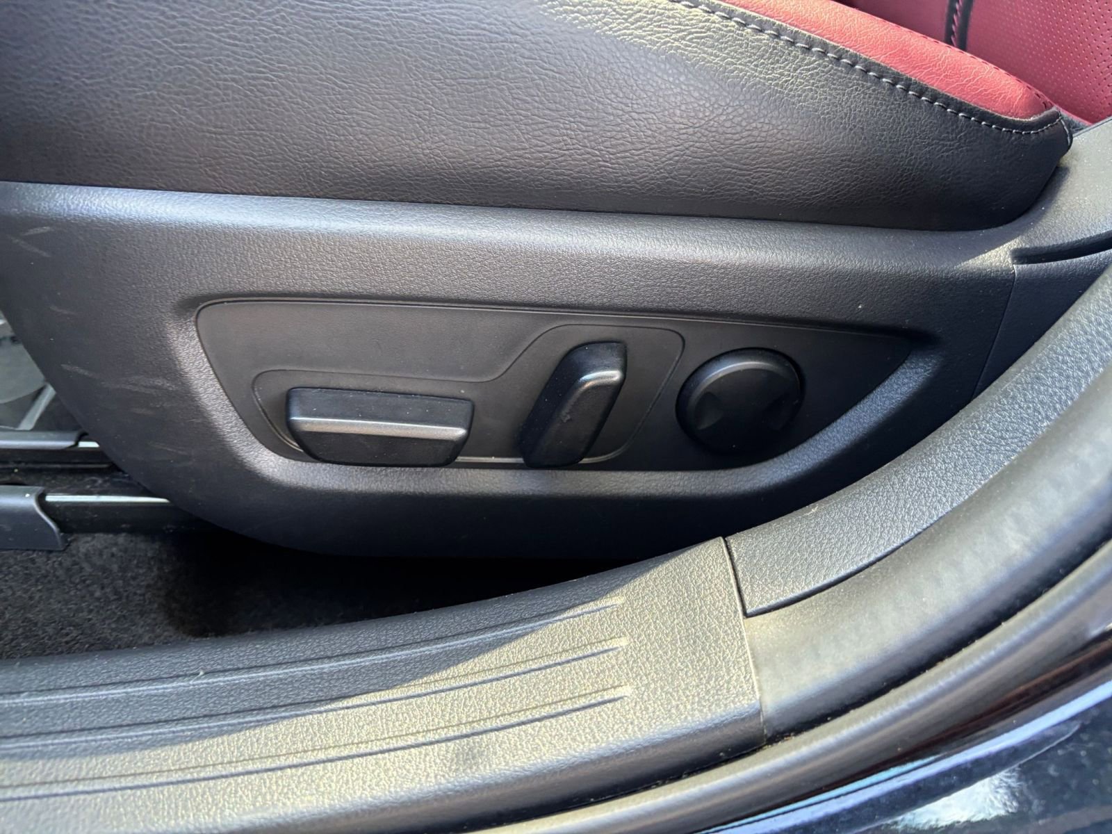 Thumbnail: 2025 Mazda CX-50 - 23