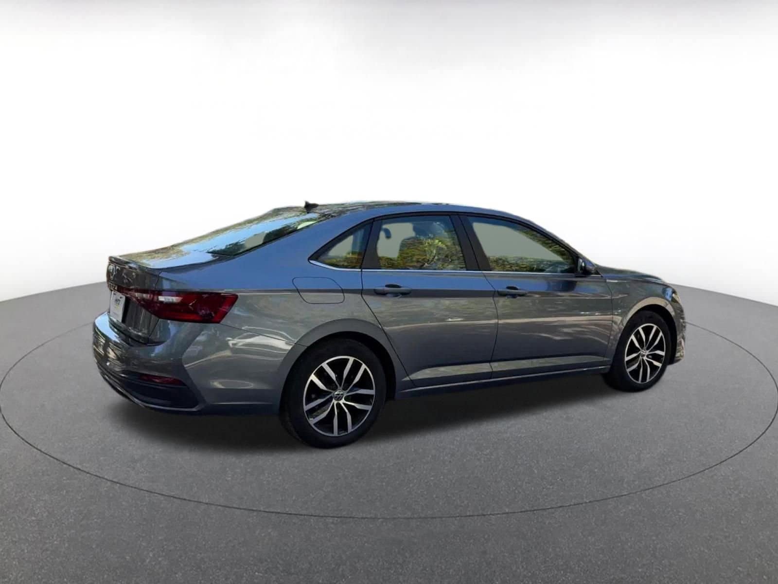 Thumbnail: 2025 Volkswagen Jetta - 15