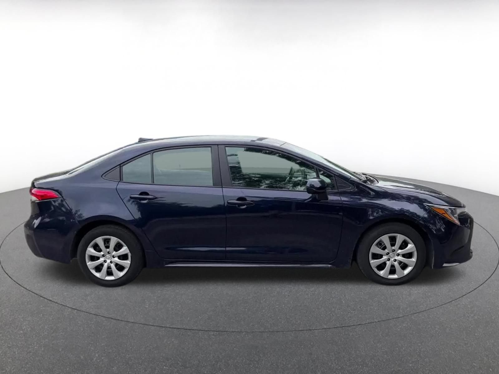 Thumbnail: 2025 Toyota Corolla - 16
