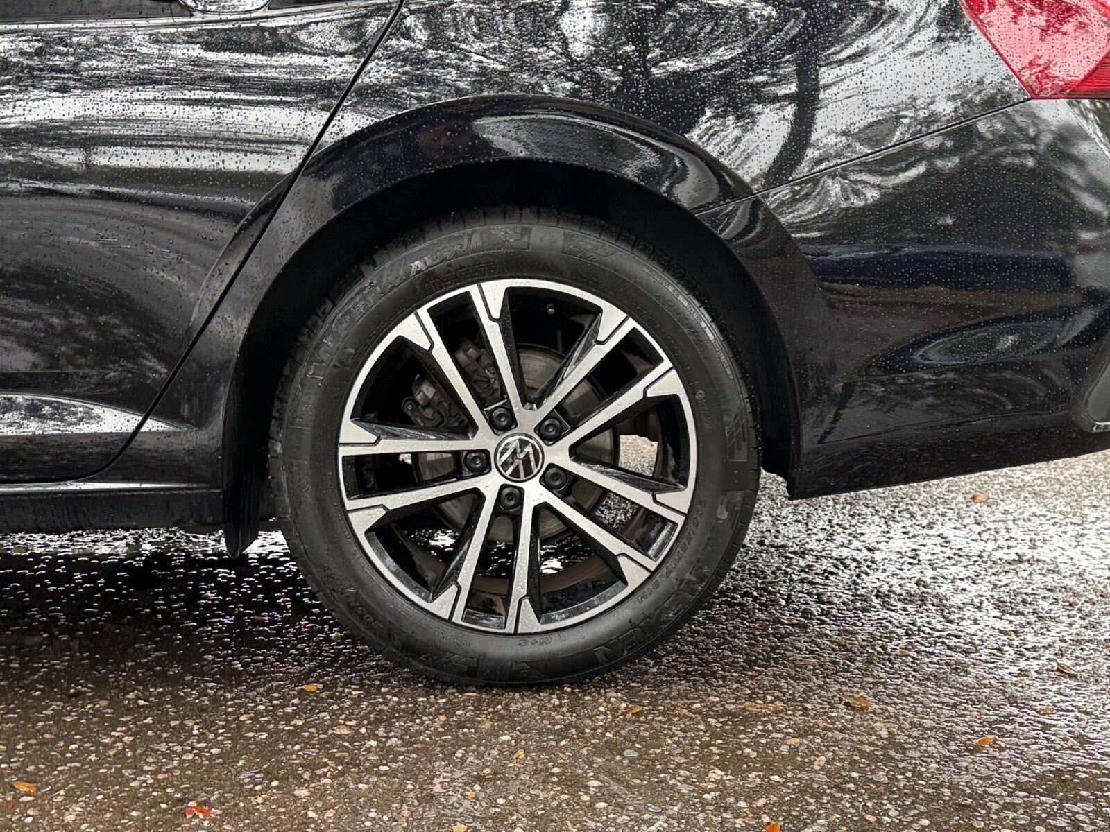 Thumbnail: 2025 Volkswagen Jetta - 24