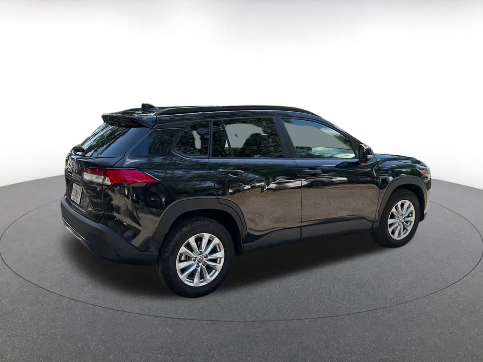 Thumbnail: 2025 Toyota Corolla Cross - 15