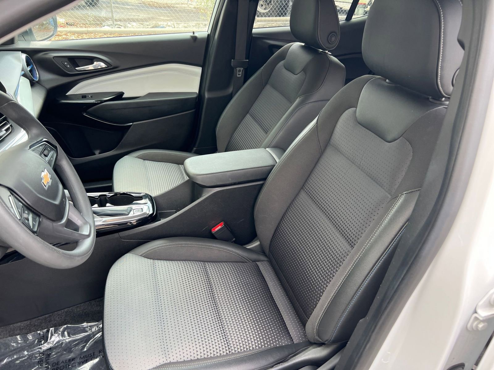 Thumbnail: 2025 Chevrolet Trax - 30