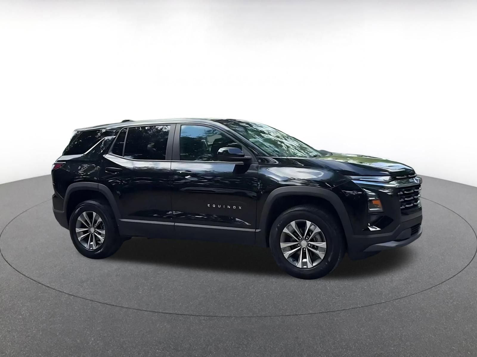Thumbnail: 2025 Chevrolet Equinox - 2