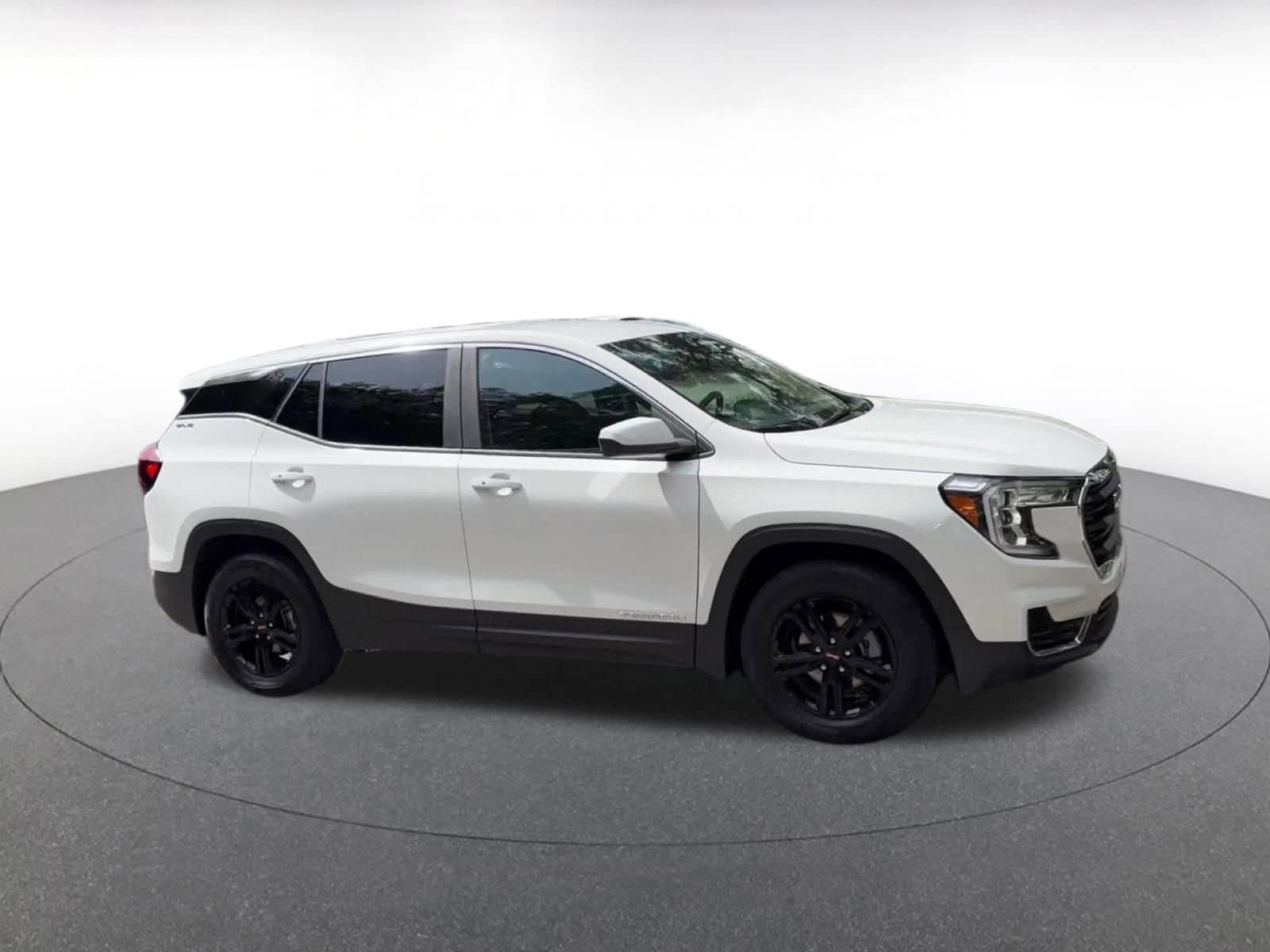 Thumbnail: 2024 GMC Terrain - 2