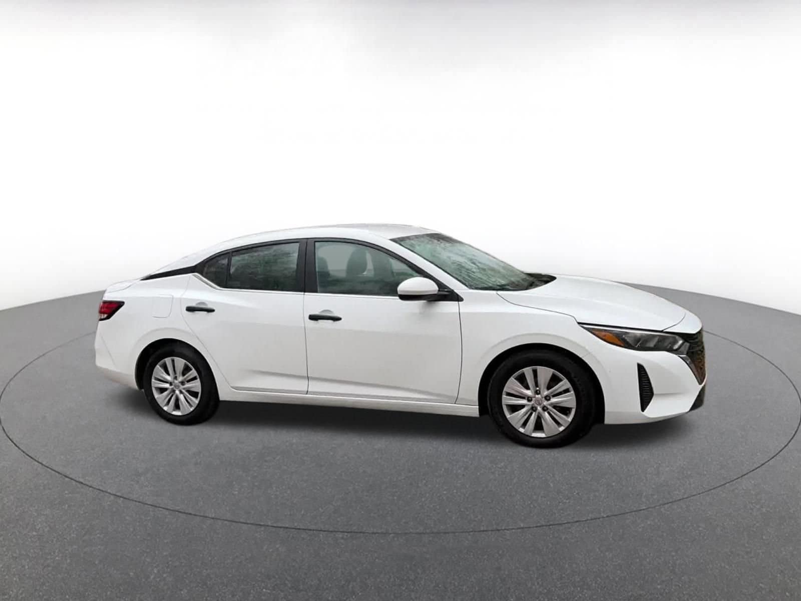 Thumbnail: 2025 Nissan Sentra - 2