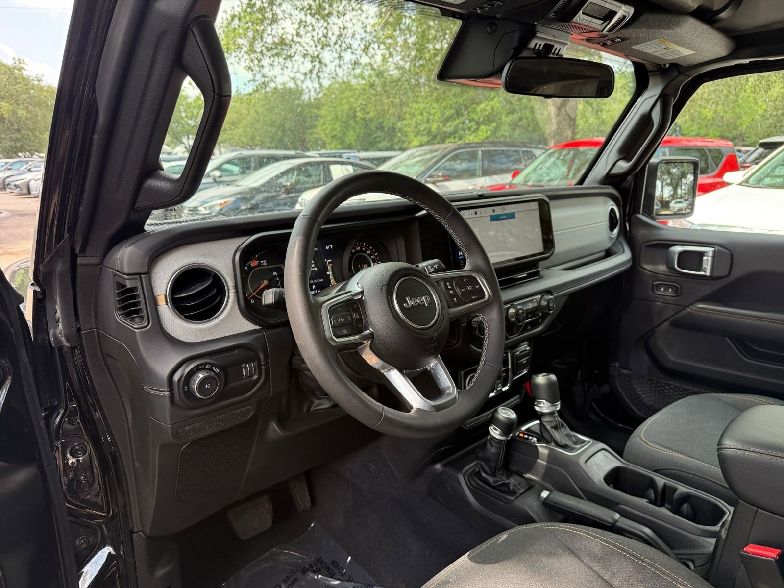 Thumbnail: 2025 Jeep Wrangler - 32