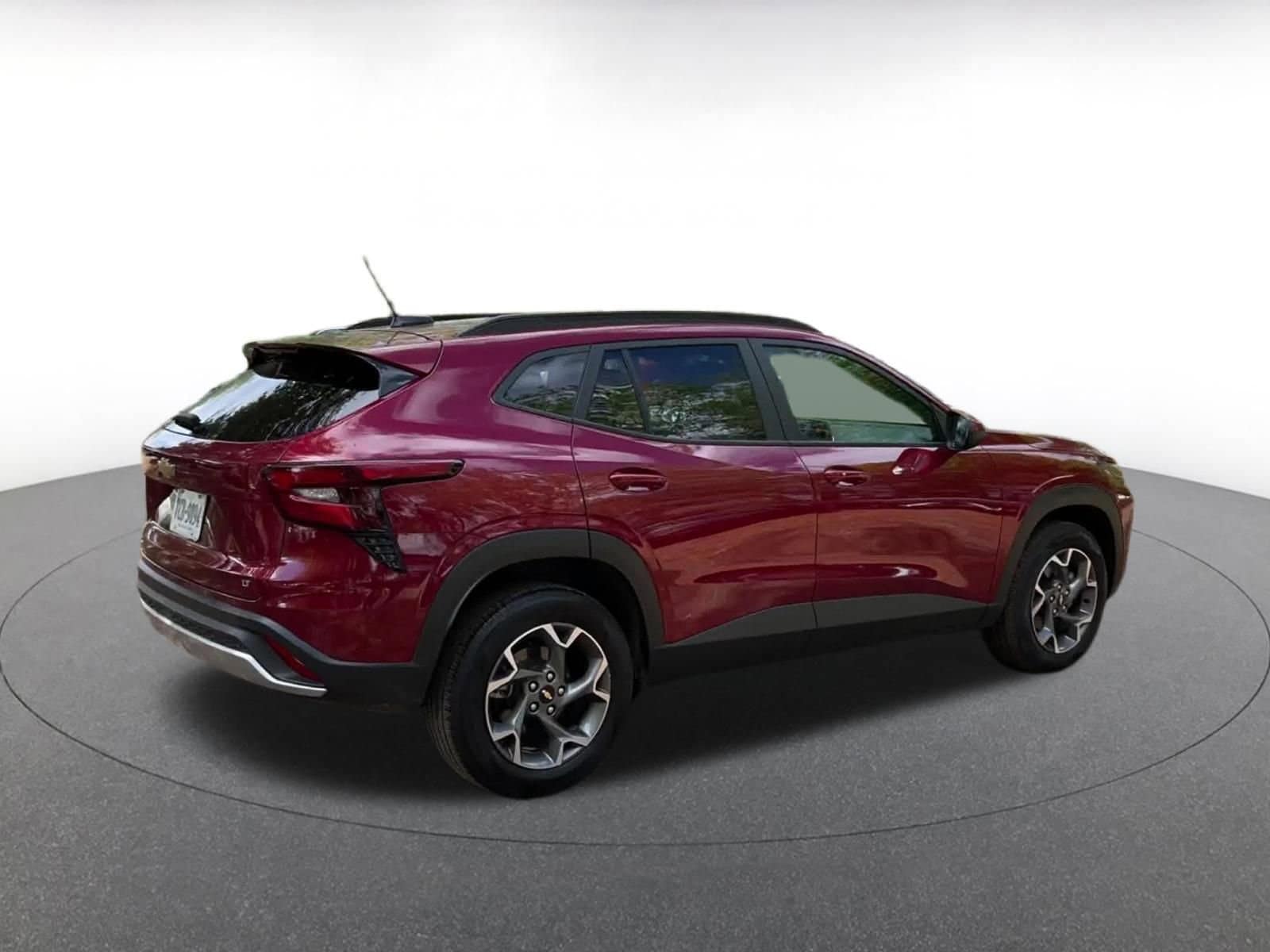 Thumbnail: 2025 Chevrolet Trax - 15