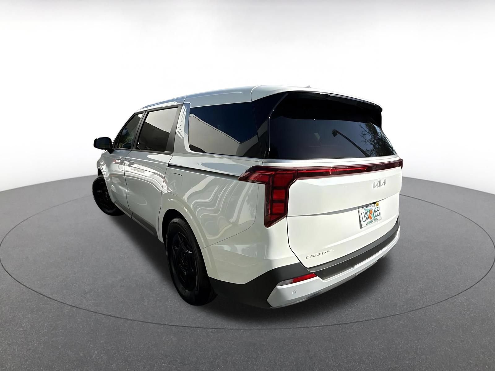 Thumbnail: 2026 Kia Carnival - 6