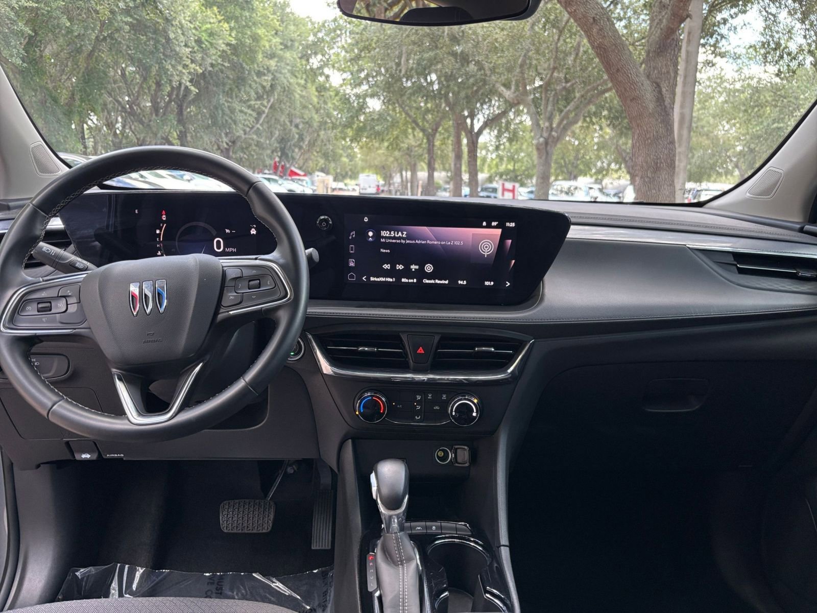 Thumbnail: 2025 Buick Encore GX - 32