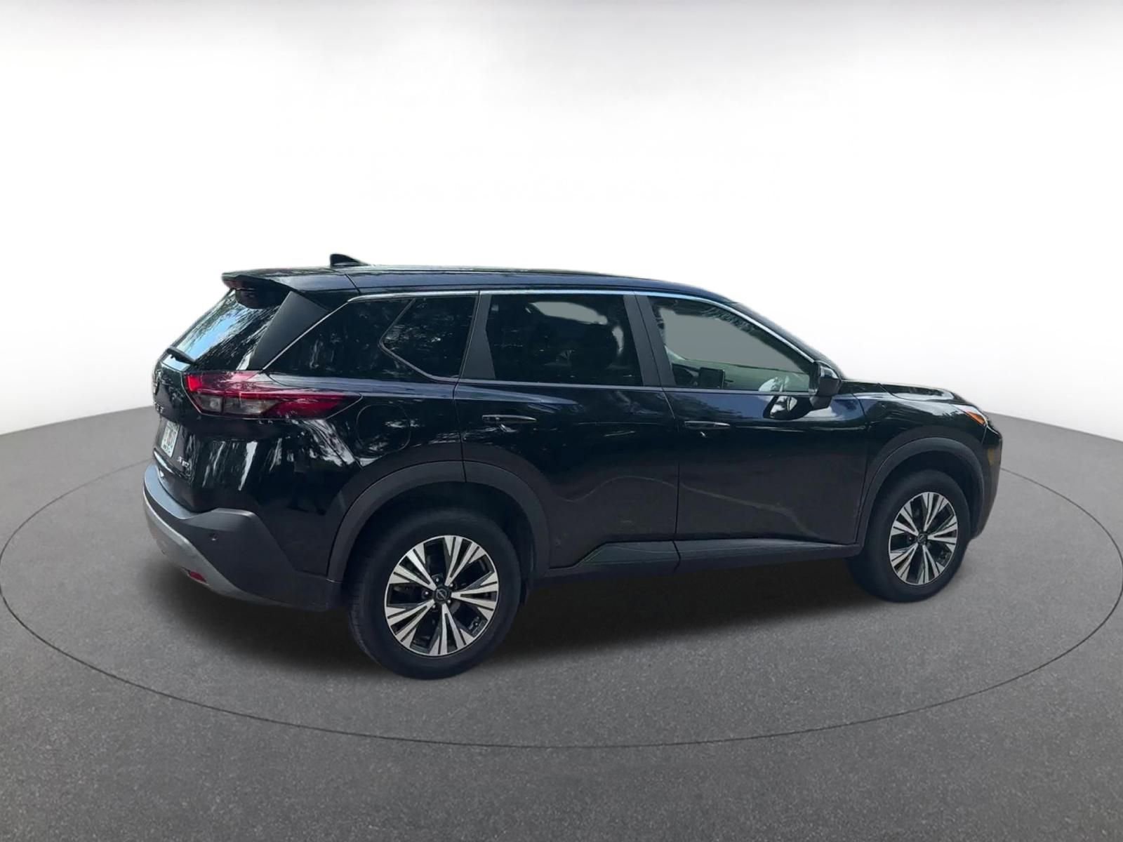 Thumbnail: 2023 Nissan Rogue - 15