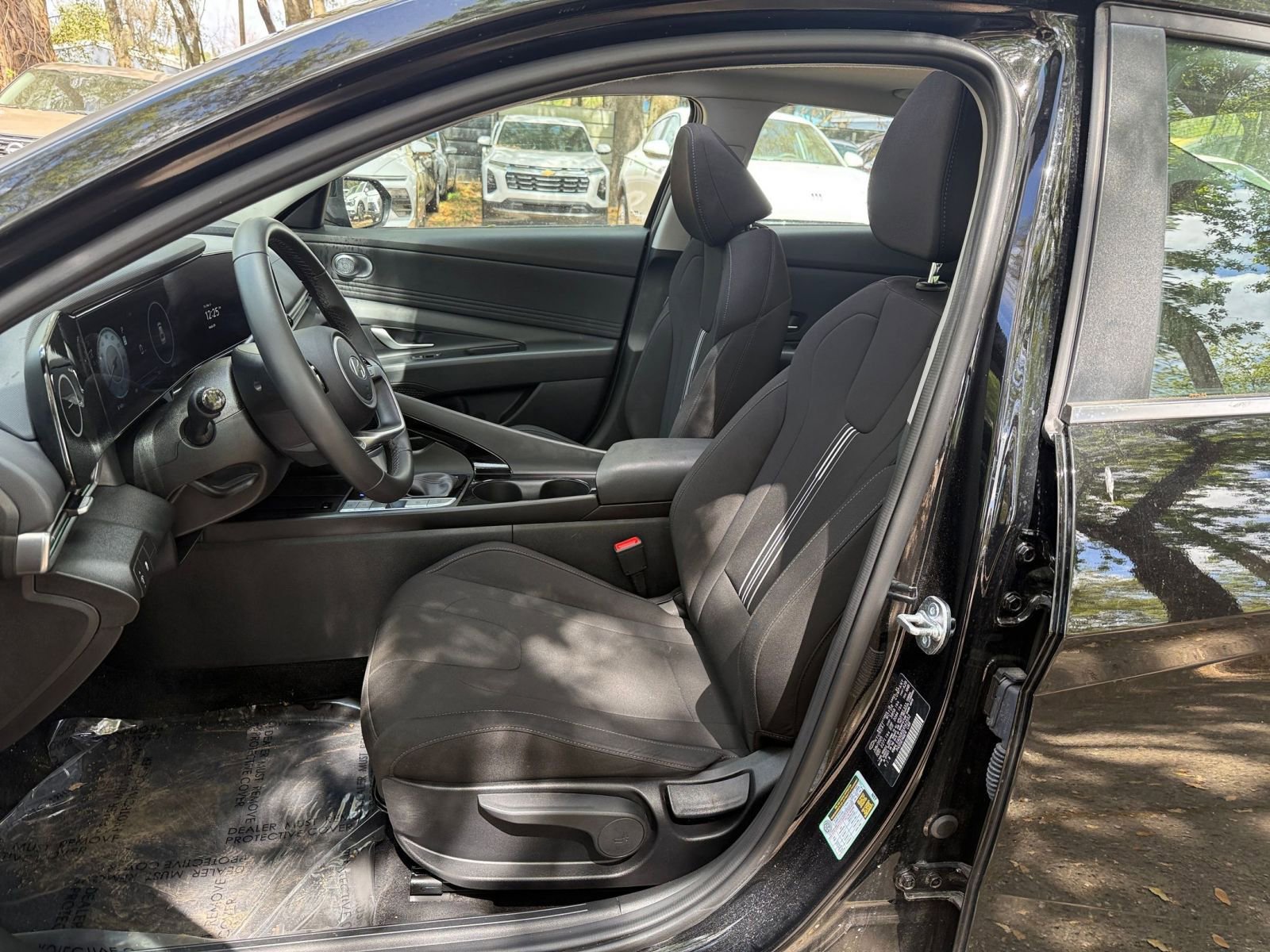 Thumbnail: 2025 Hyundai Elantra - 33