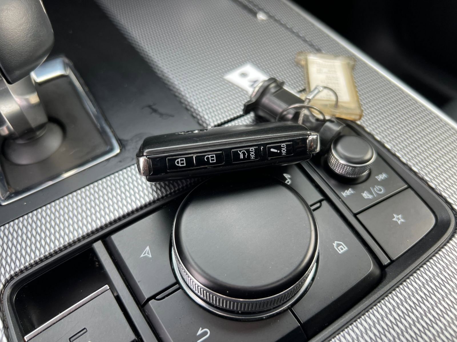 Thumbnail: 2025 Mazda CX-70 - 18