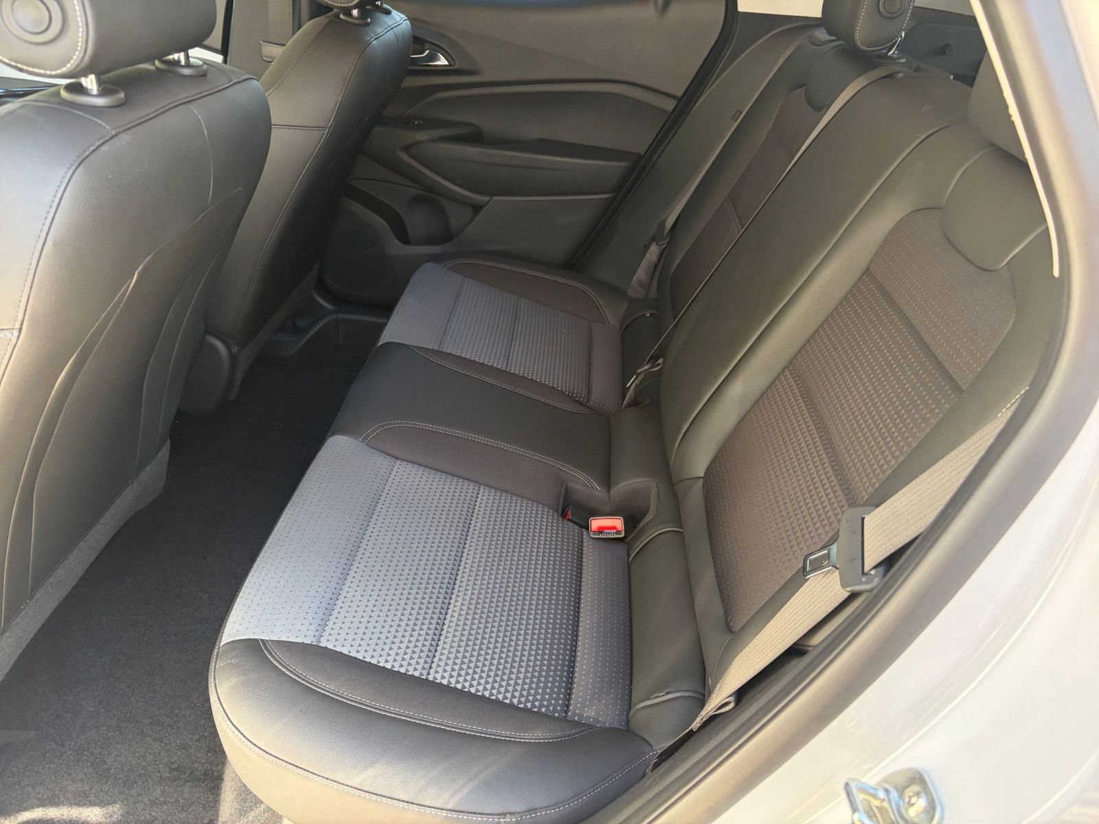 Thumbnail: 2025 Chevrolet Trax - 31