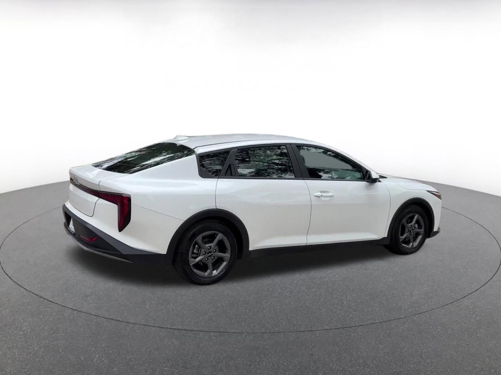 Thumbnail: 2025 Kia K4 - 14