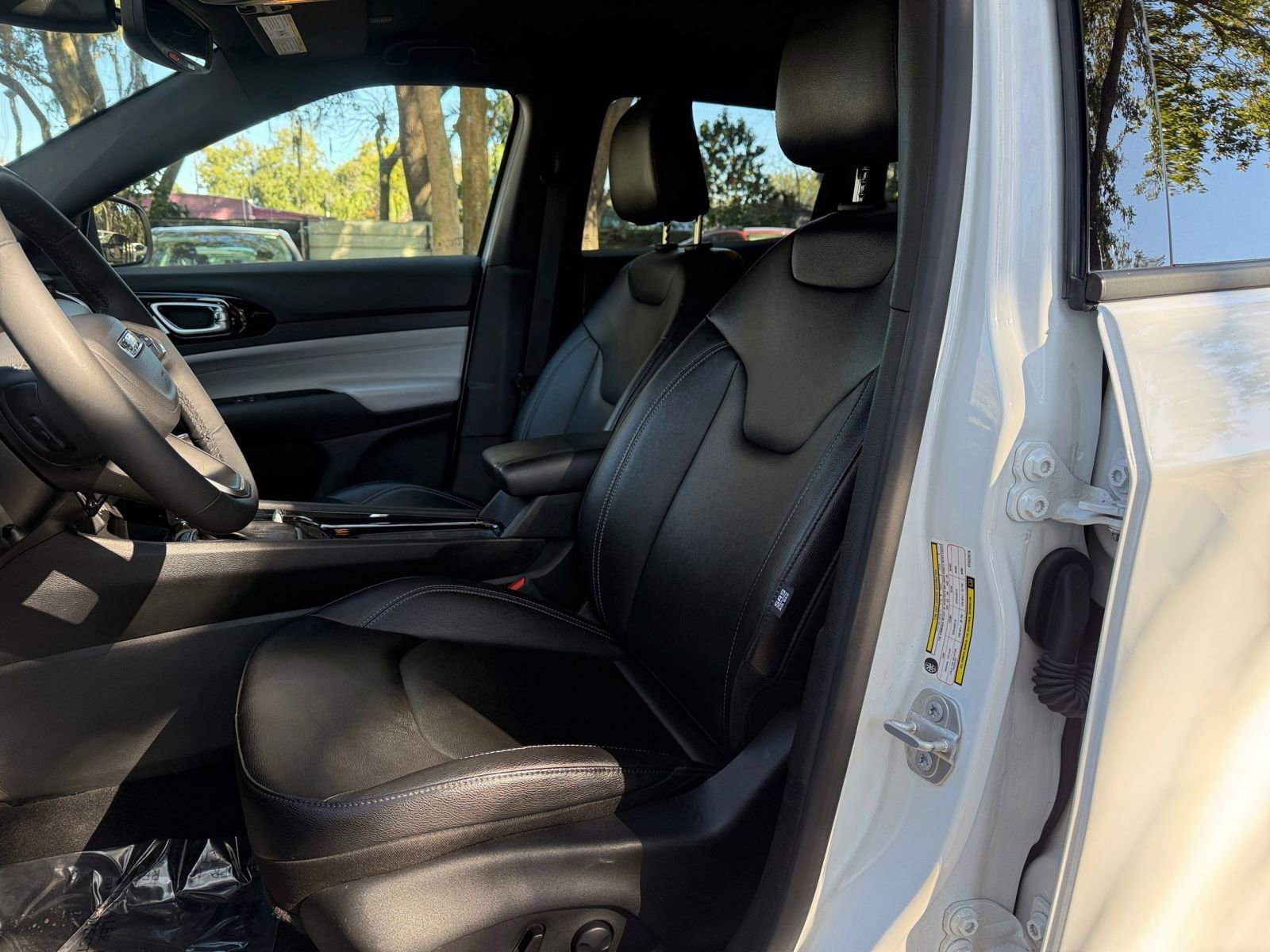 Thumbnail: 2025 Jeep Compass - 31