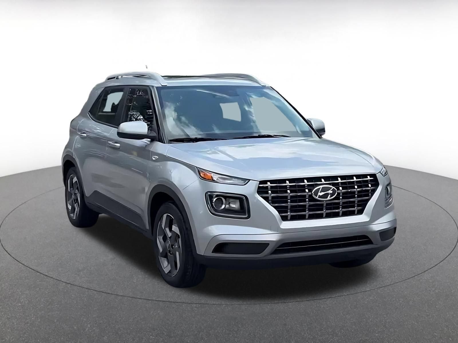 Thumbnail: 2026 Hyundai Venue - 3