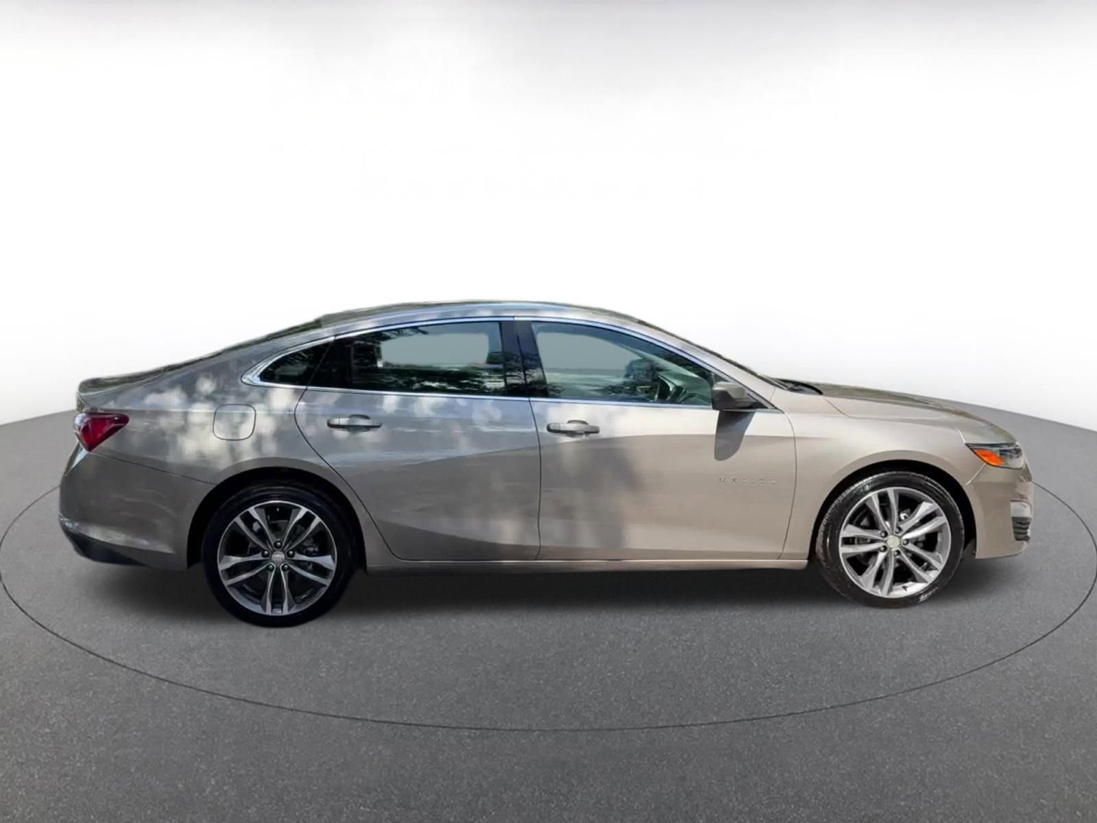 Thumbnail: 2024 Chevrolet Malibu - 17