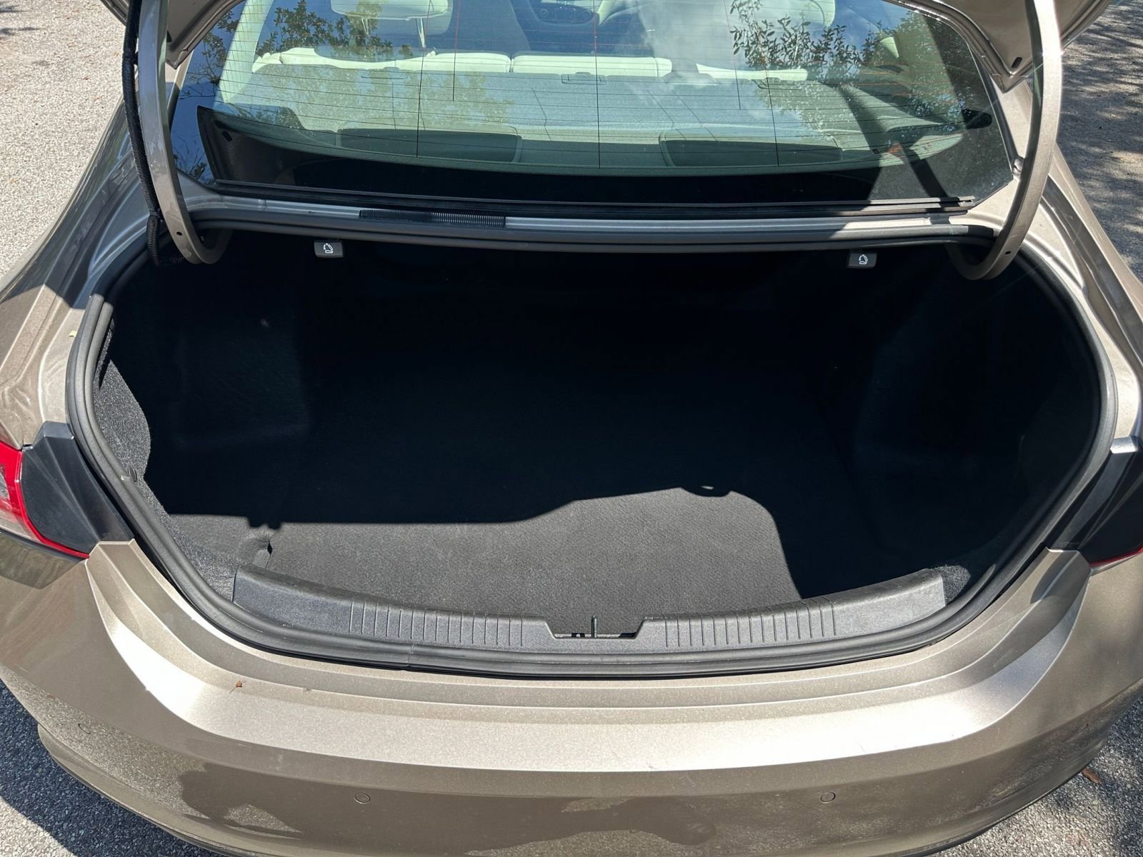 Thumbnail: 2024 Chevrolet Malibu - 24