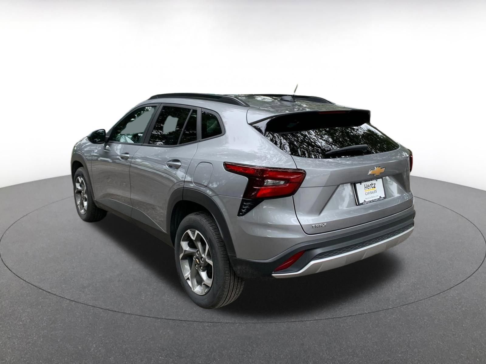 Thumbnail: 2025 Chevrolet Trax - 5