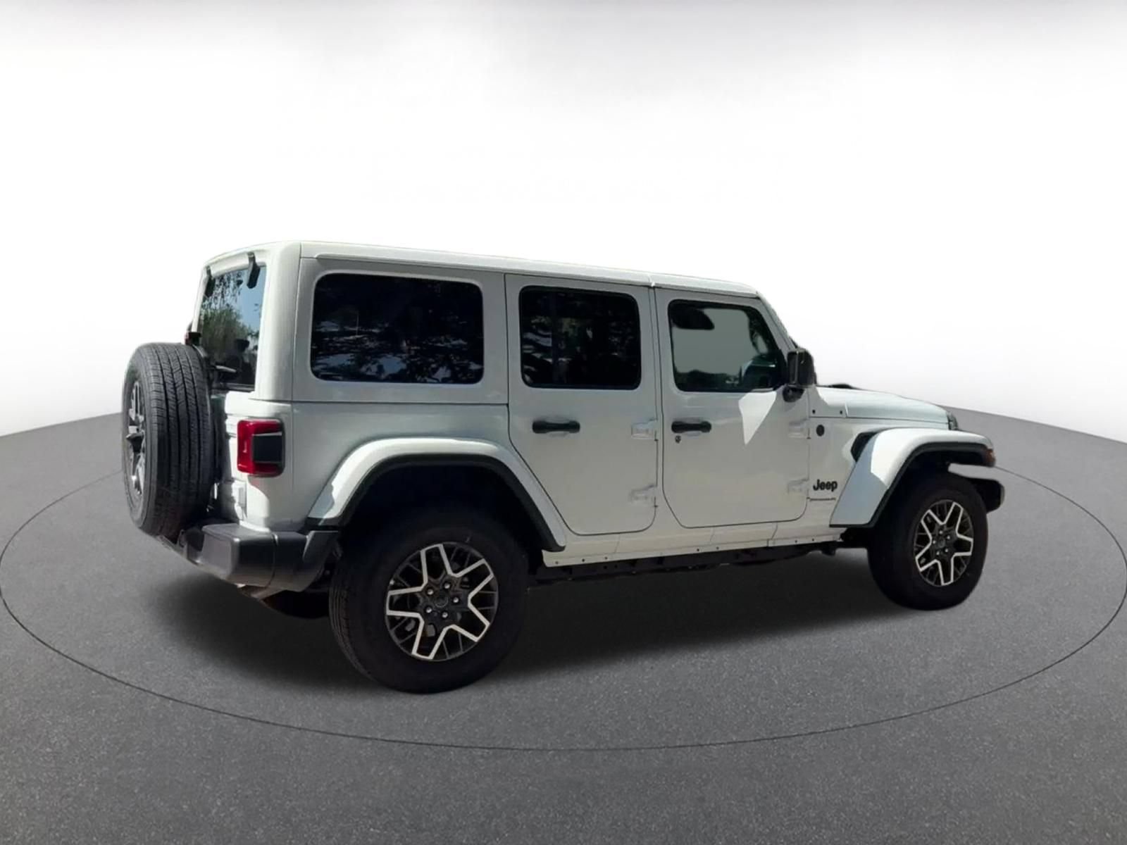 Thumbnail: 2025 Jeep Wrangler - 16