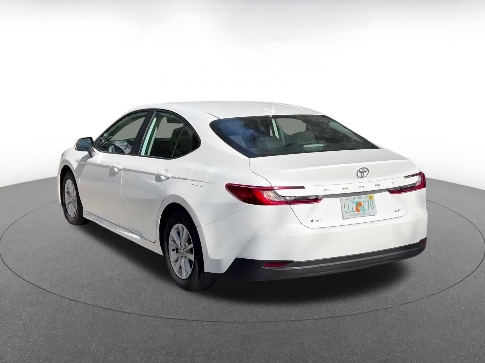 Thumbnail: 2025 Toyota Camry - 11