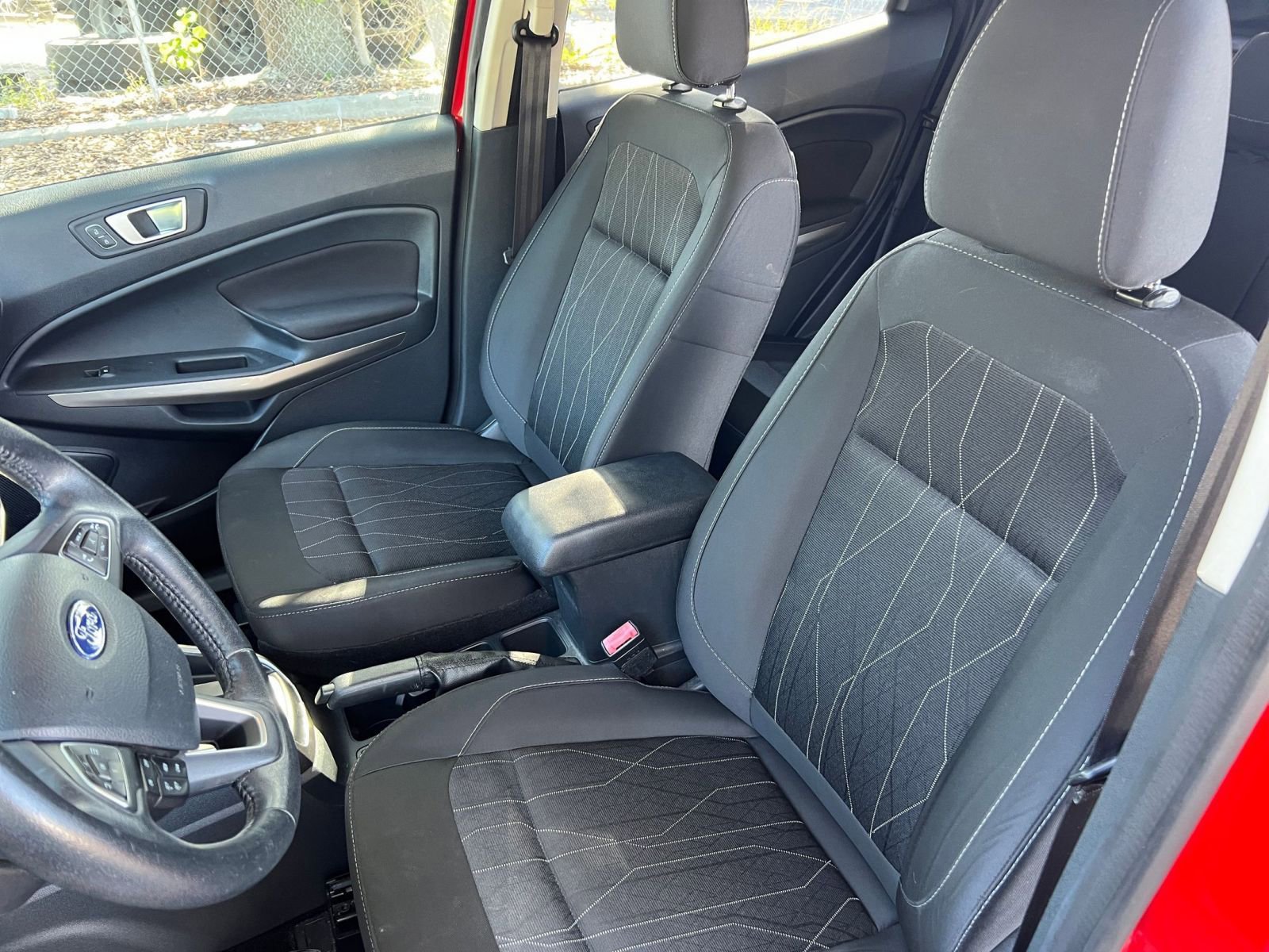 Thumbnail: 2018 Ford EcoSport - 30