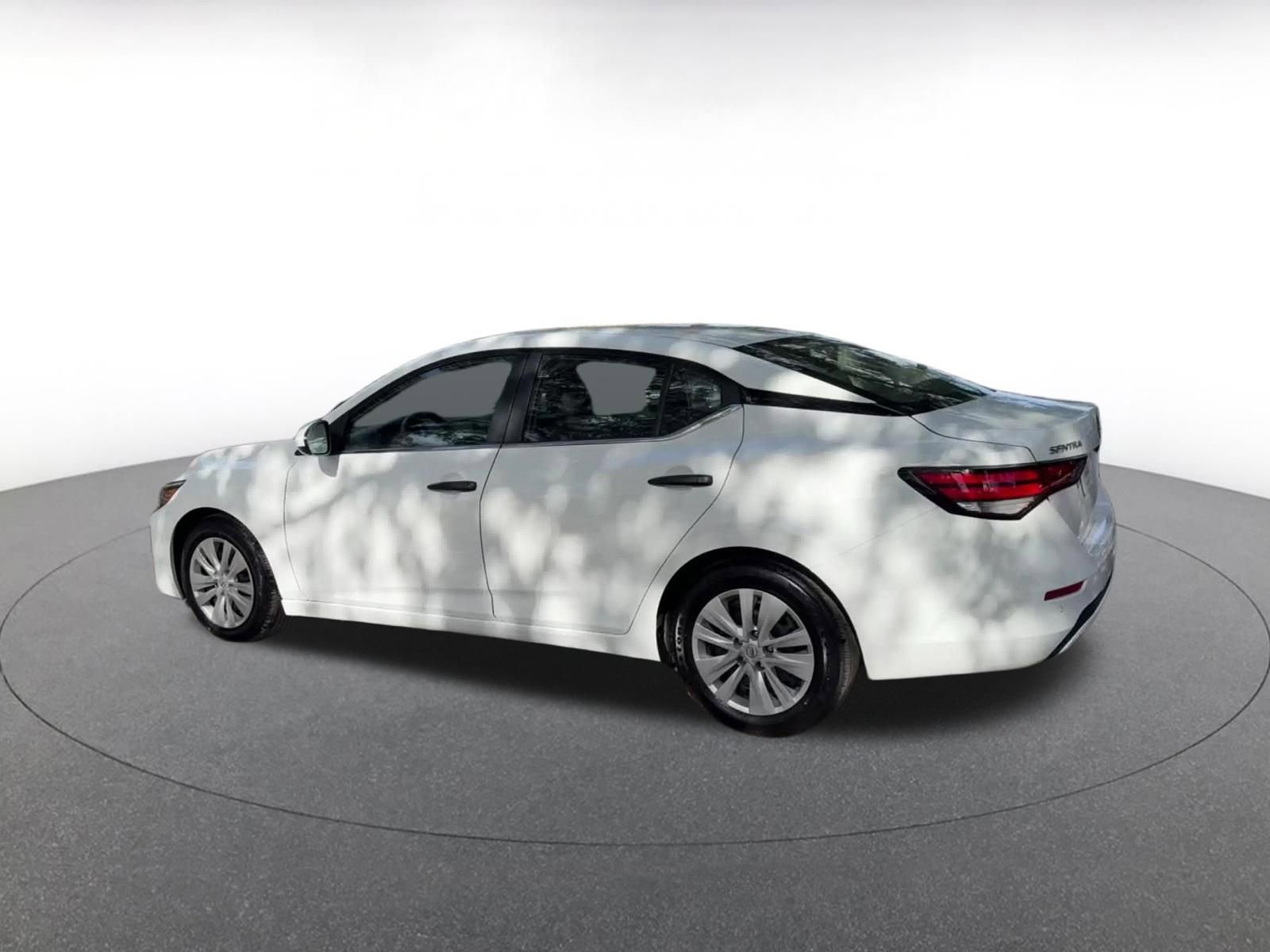 Thumbnail: 2025 Nissan Sentra - 10