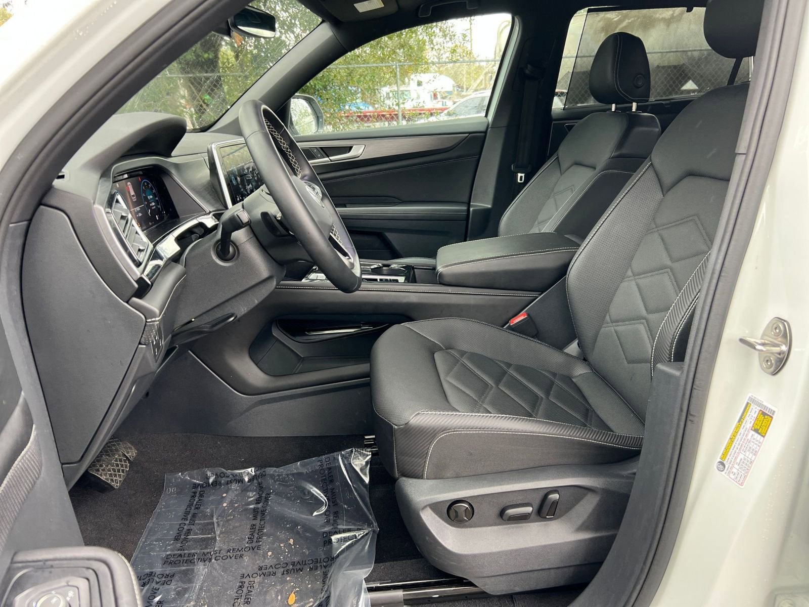 Thumbnail: 2025 Volkswagen Atlas - 23