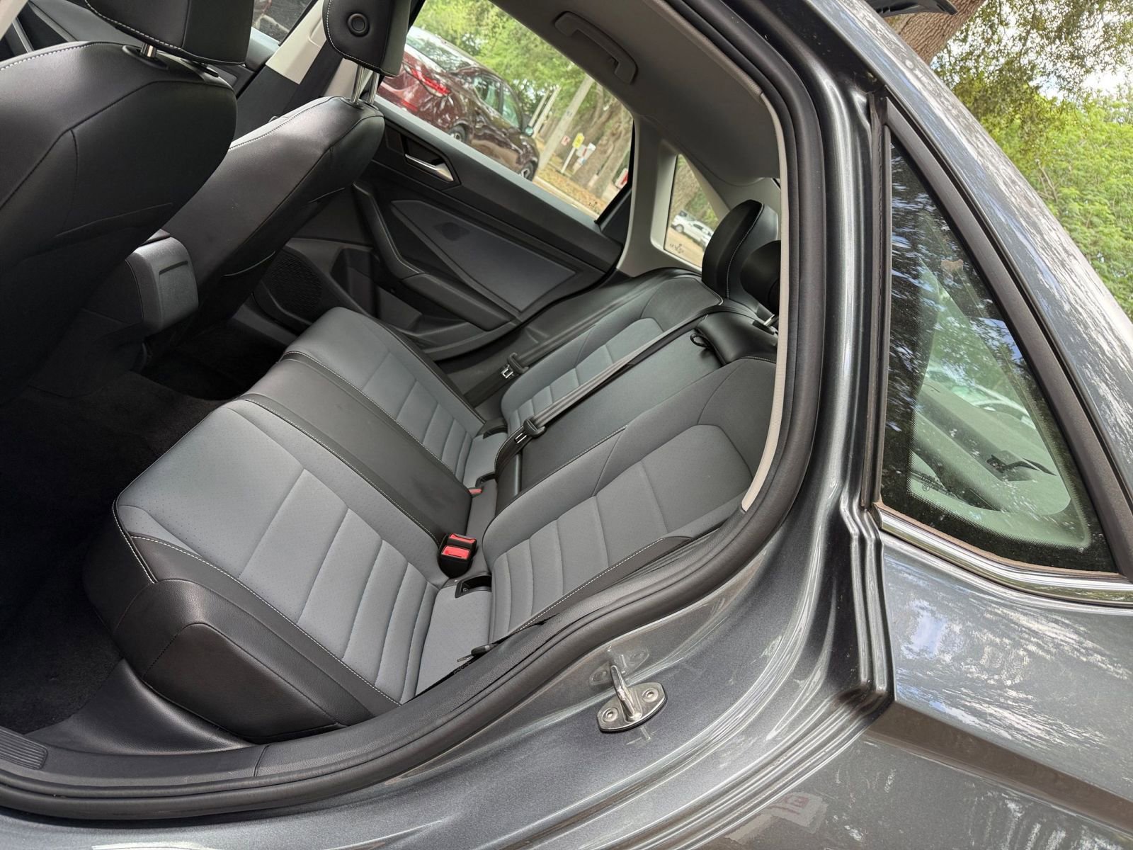 Thumbnail: 2025 Volkswagen Jetta - 34