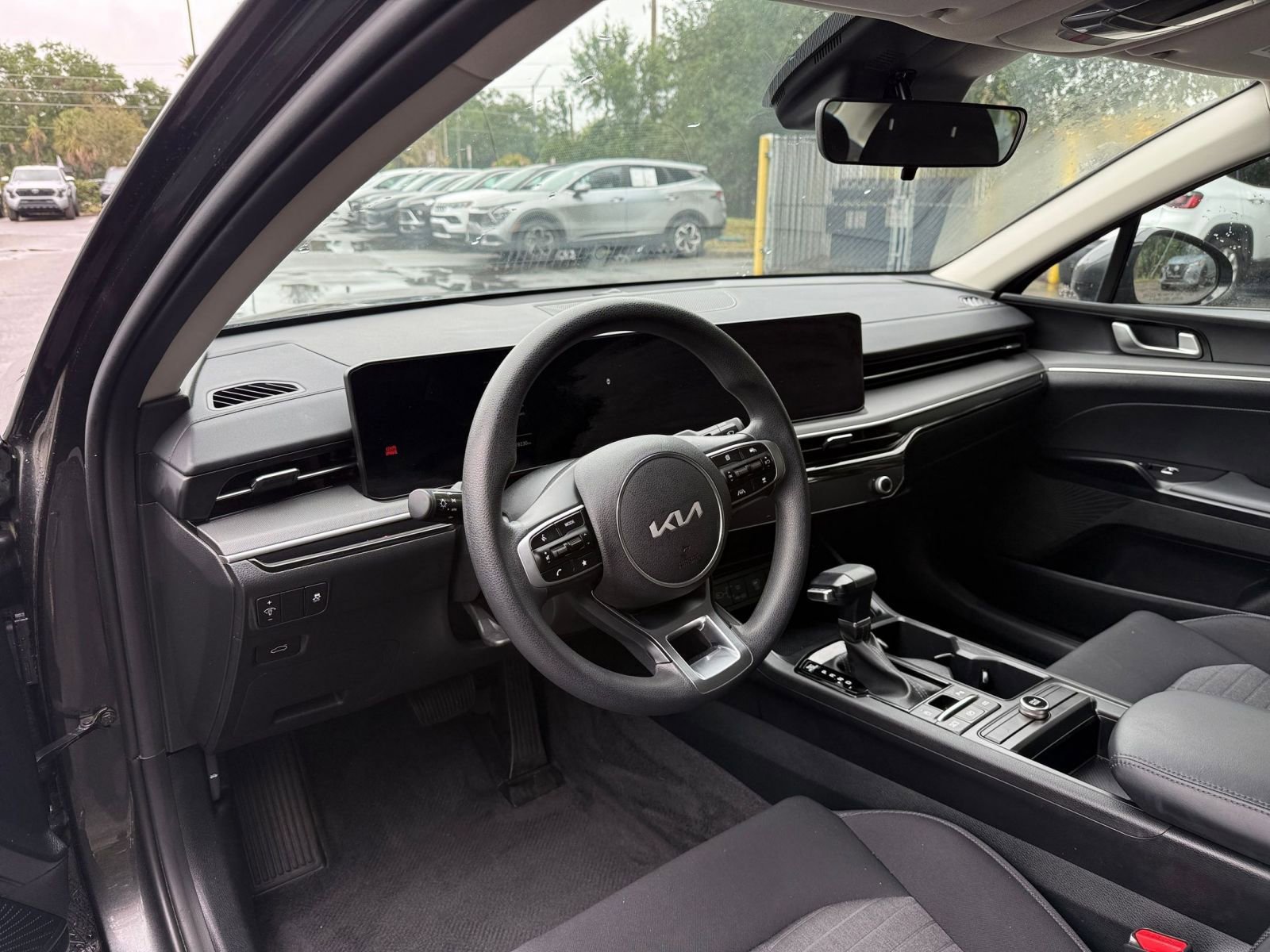 Thumbnail: 2025 Kia K5 - 32