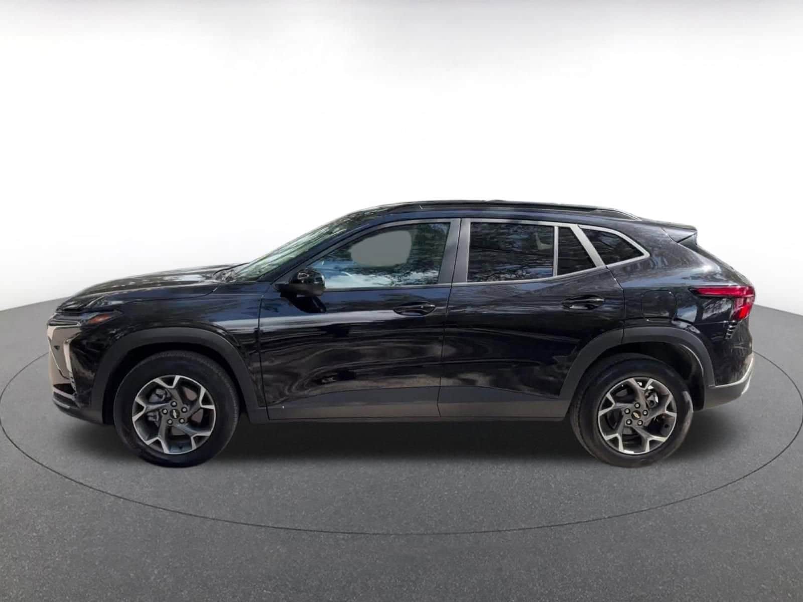 Thumbnail: 2025 Chevrolet Trax - 9