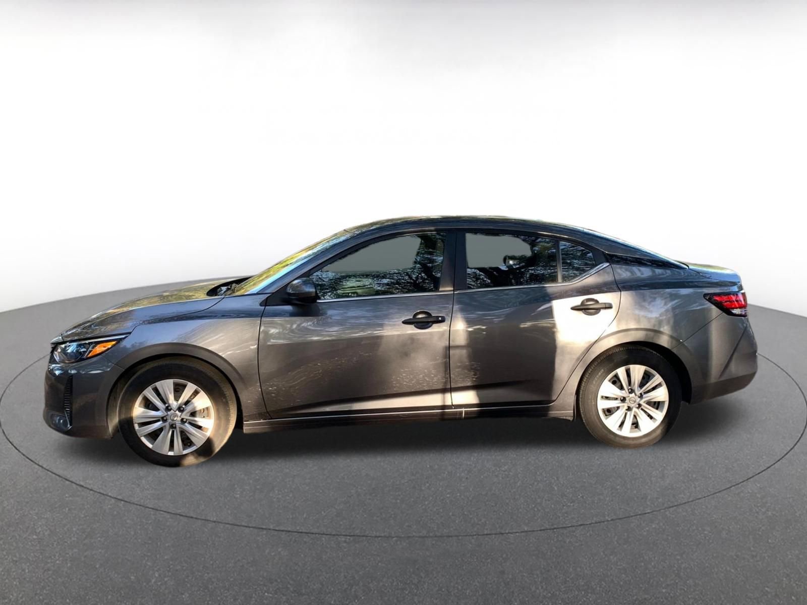 Thumbnail: 2025 Nissan Sentra - 4