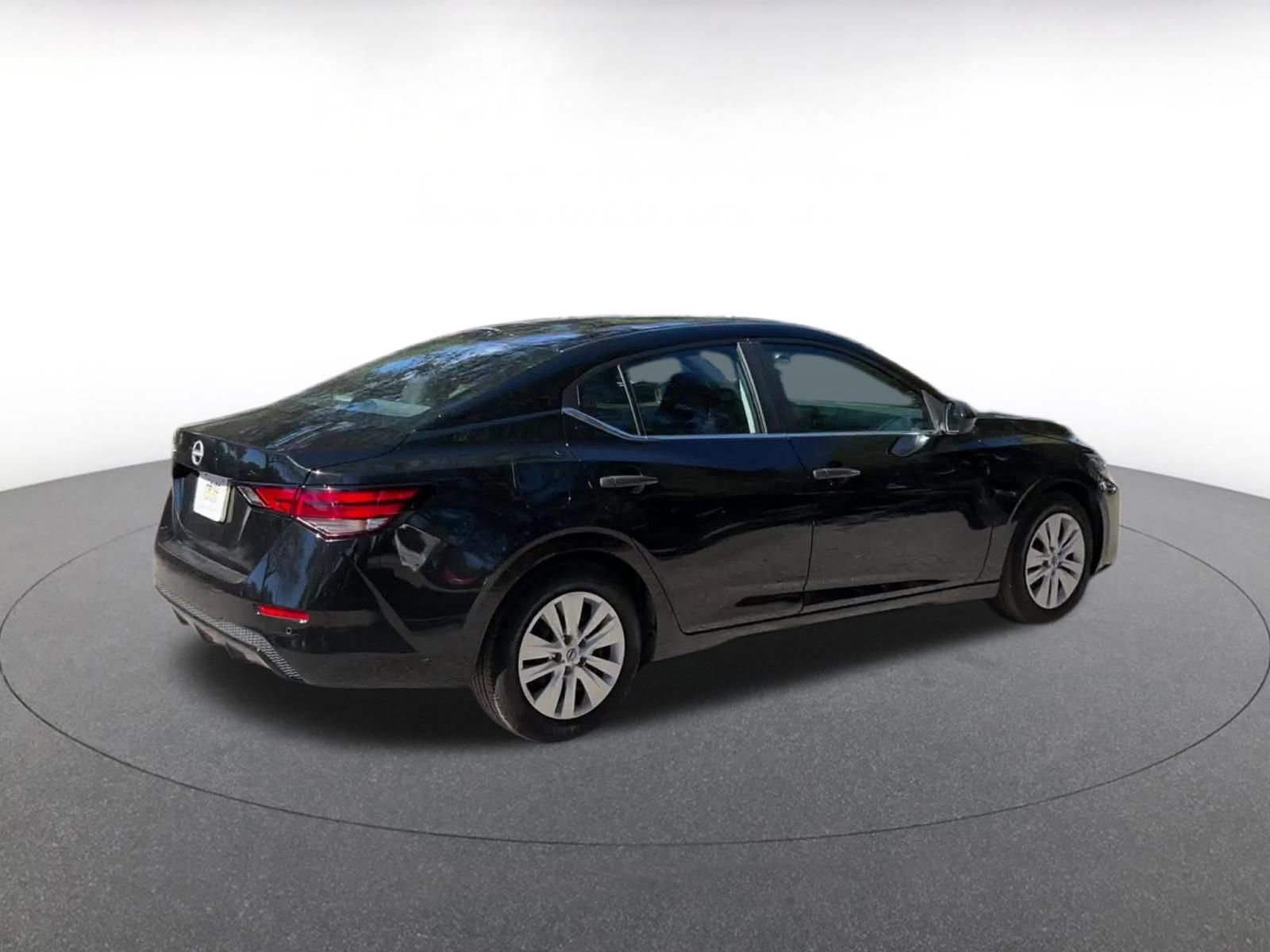 Thumbnail: 2025 Nissan Sentra - 15