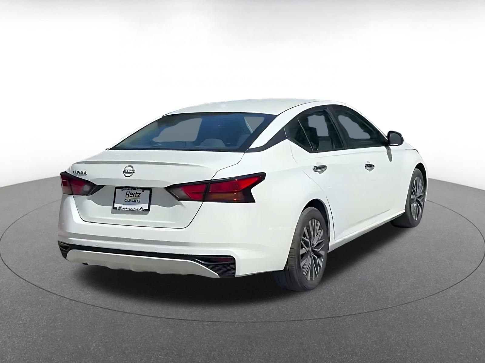 Thumbnail: 2025 Nissan Altima - 12