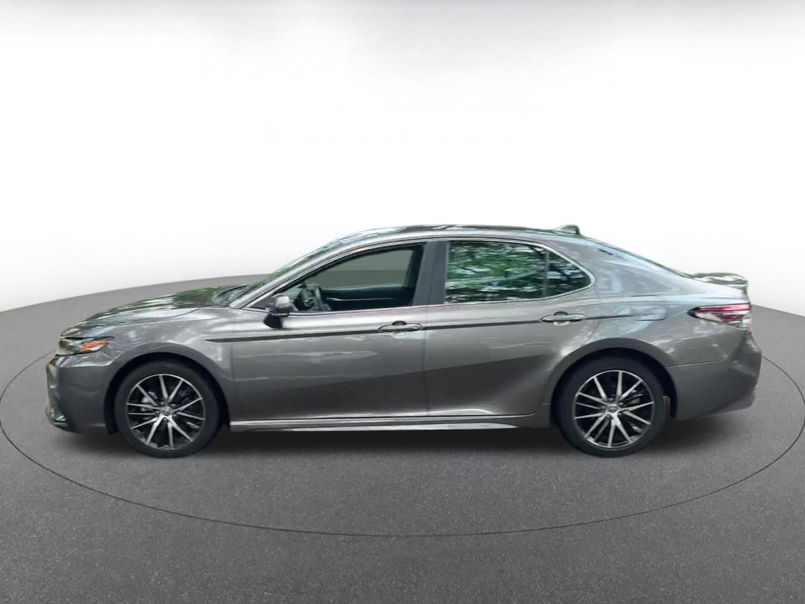 Thumbnail: 2023 Toyota Camry - 8