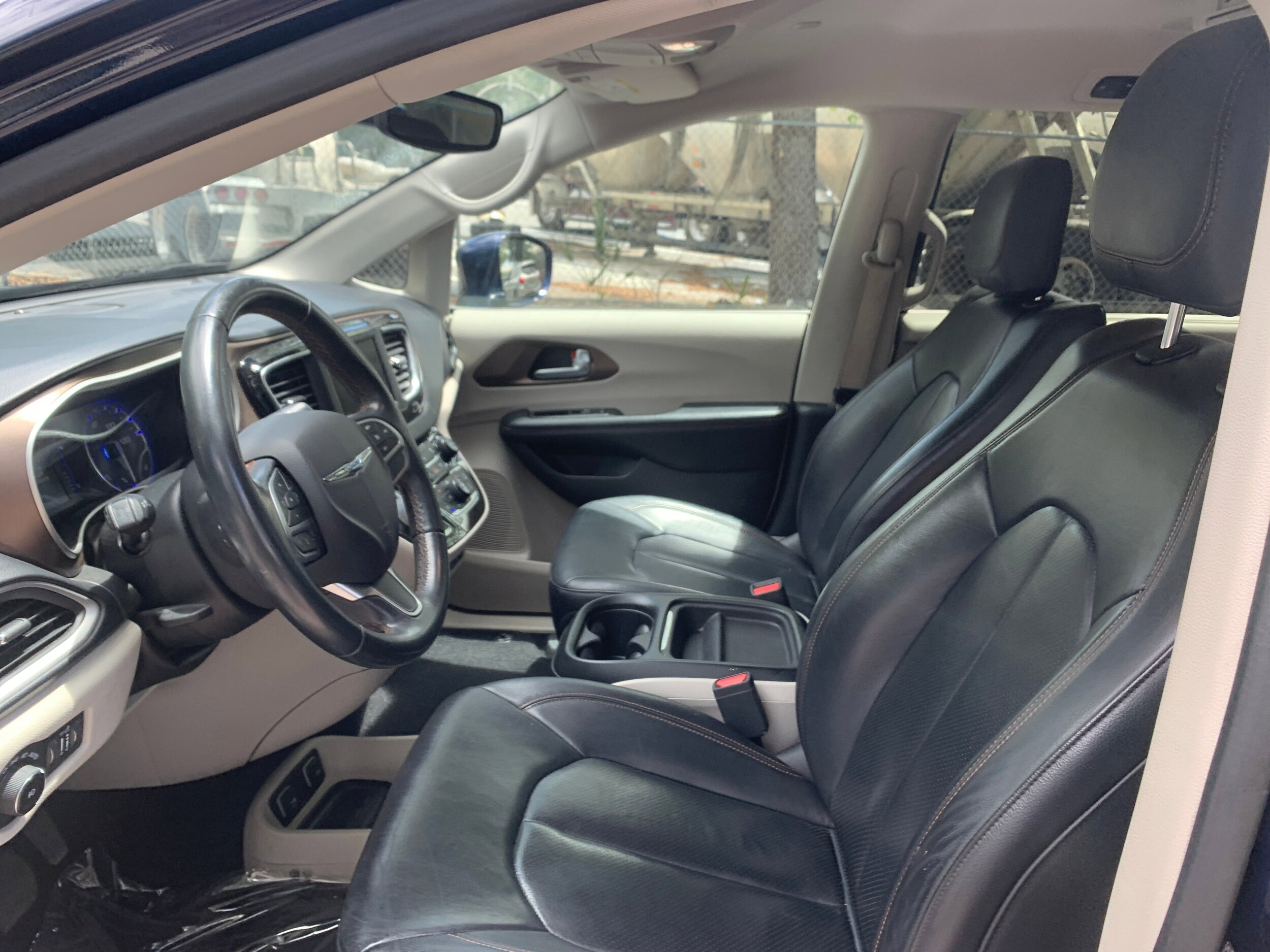 2018 Chrysler Pacifica Touring 30