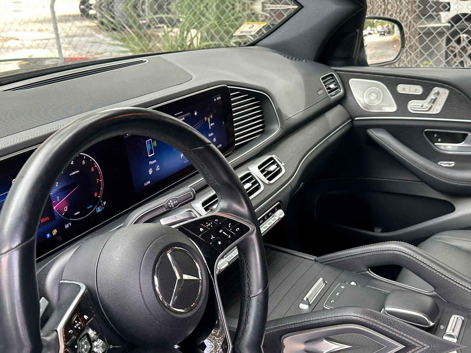 Thumbnail: 2024 Mercedes-Benz GLS - 29