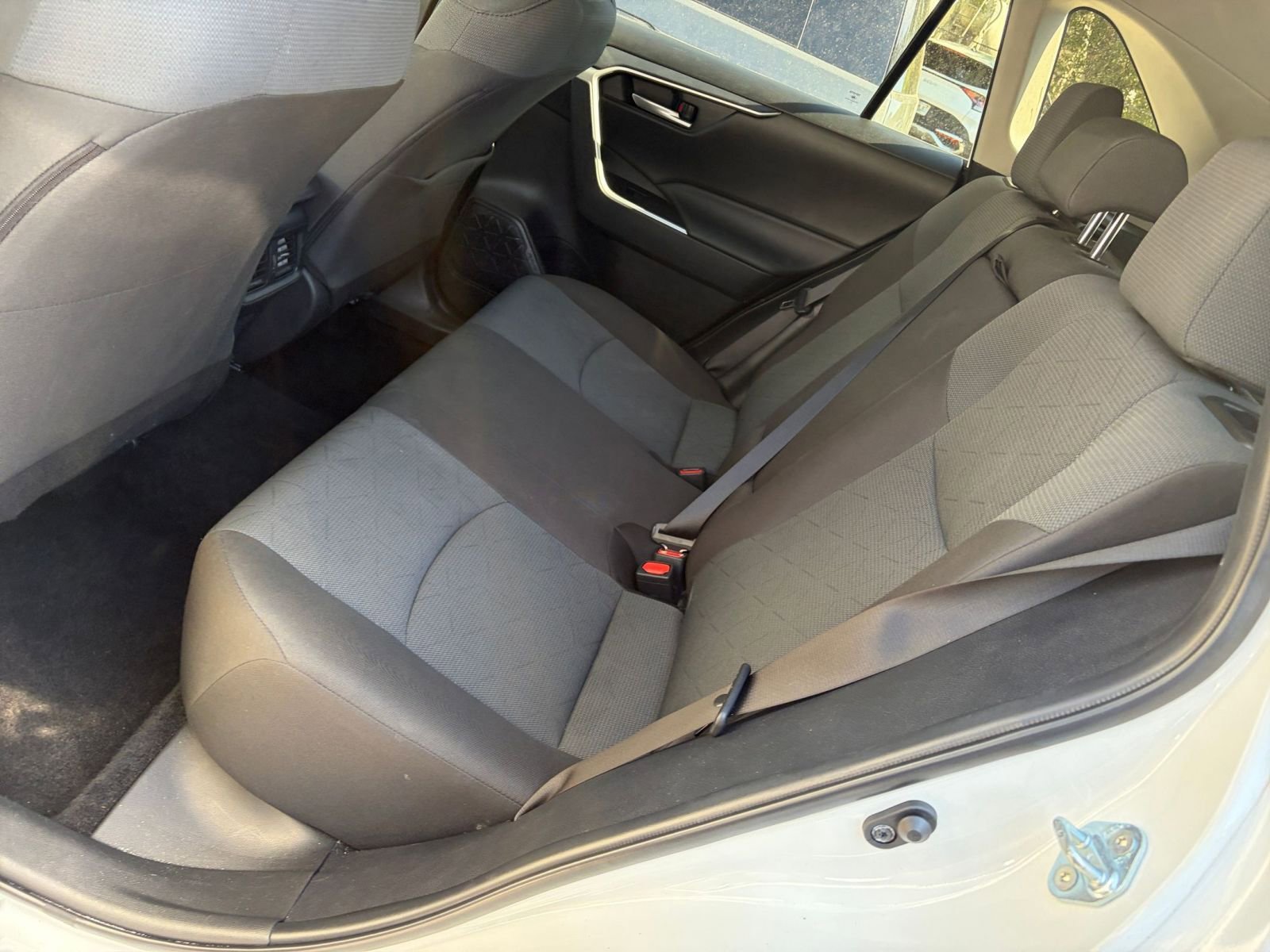 Thumbnail: 2025 Toyota RAV4 - 25