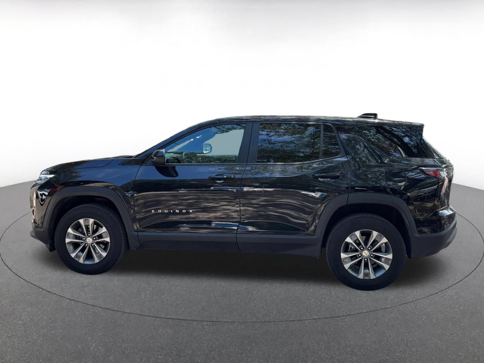 Thumbnail: 2025 Chevrolet Equinox - 4