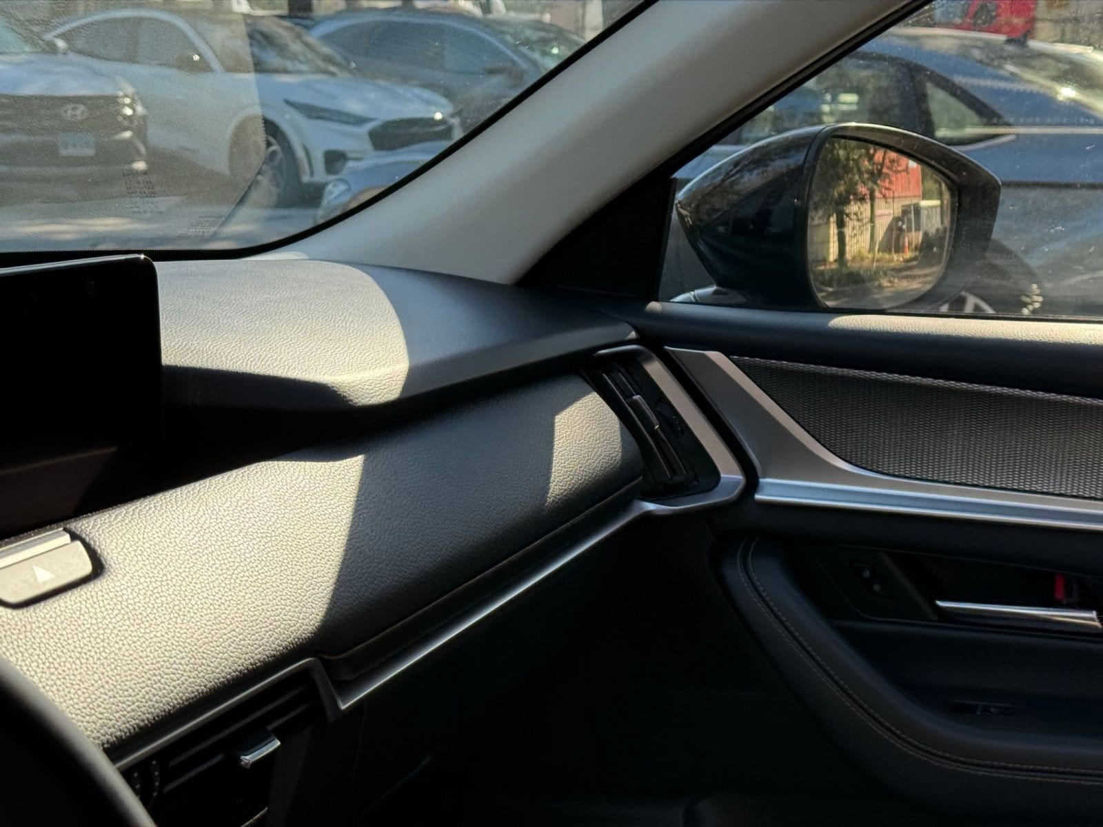 Thumbnail: 2025 Mazda CX-90 - 32