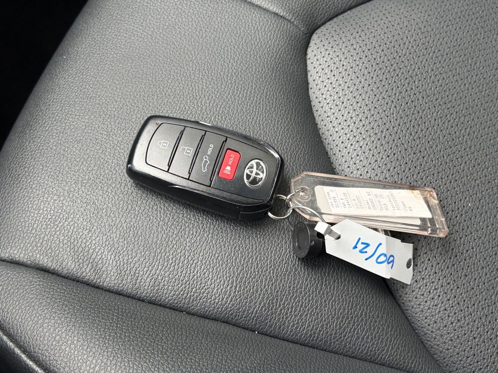 Thumbnail: 2025 Toyota Grand Highlander - 18