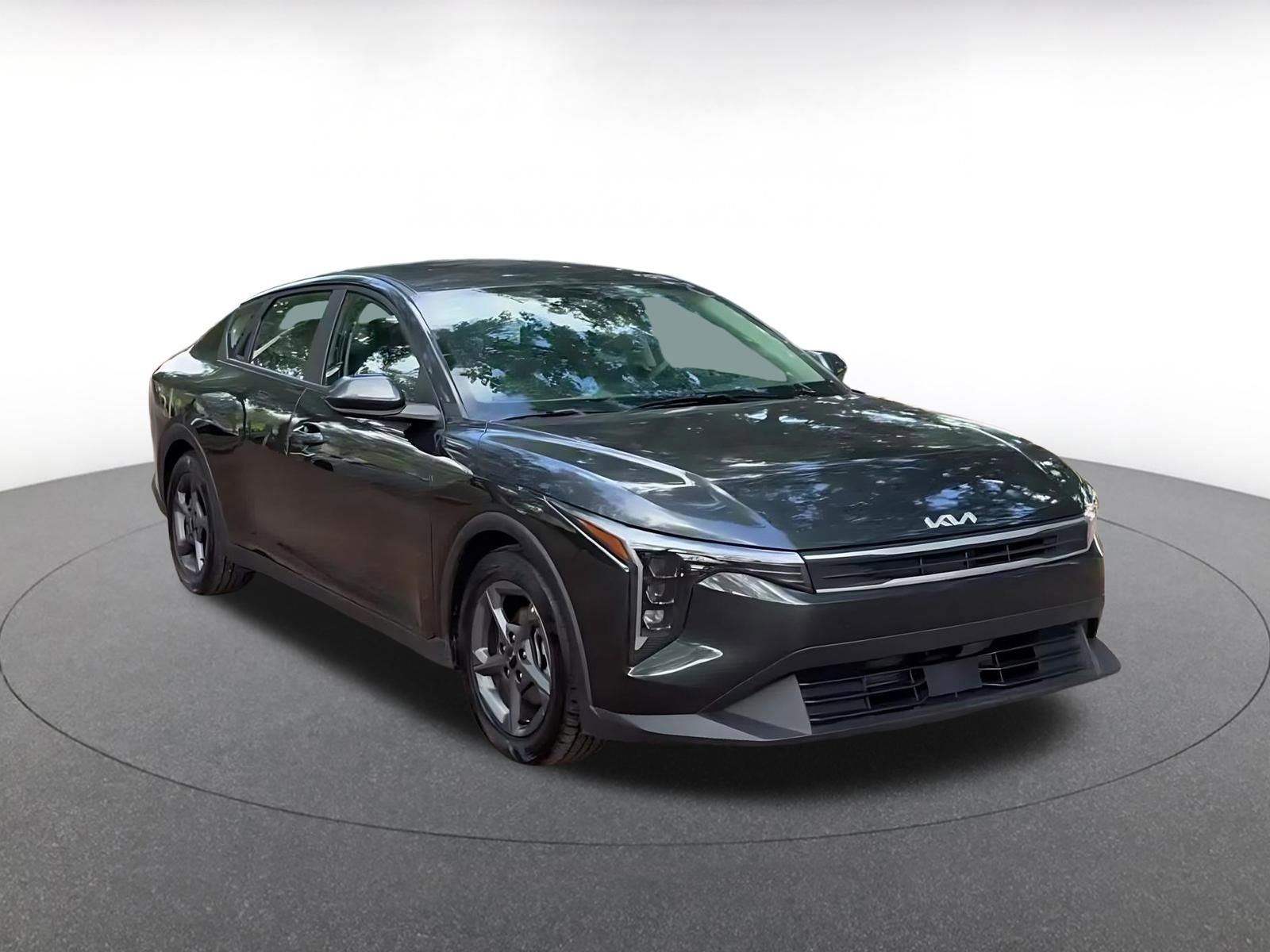 Thumbnail: 2025 Kia K4 - 3
