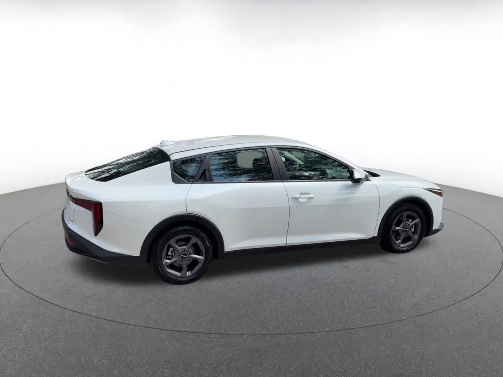 Thumbnail: 2025 Kia K4 - 15