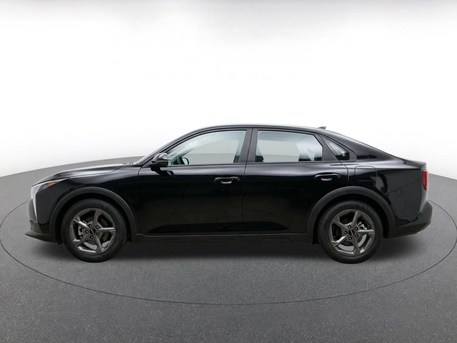 Thumbnail: 2026 Kia K4 - 4