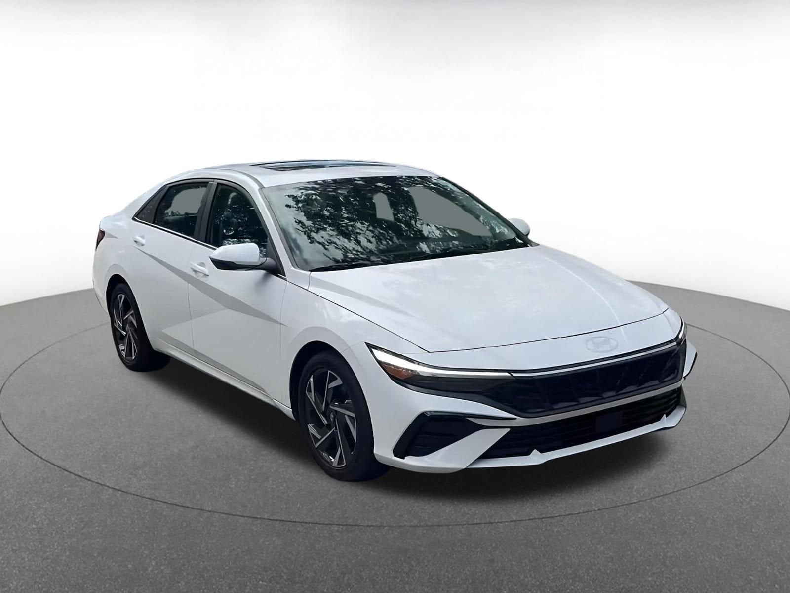 Thumbnail: 2025 Hyundai Elantra - 3