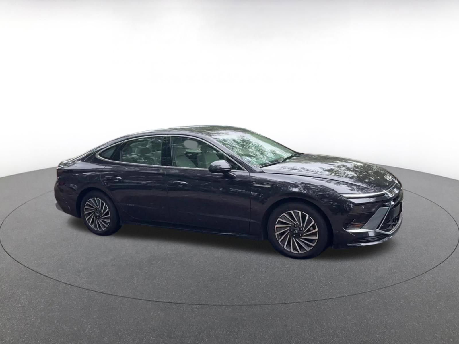 Thumbnail: 2025 Hyundai Sonata - 2