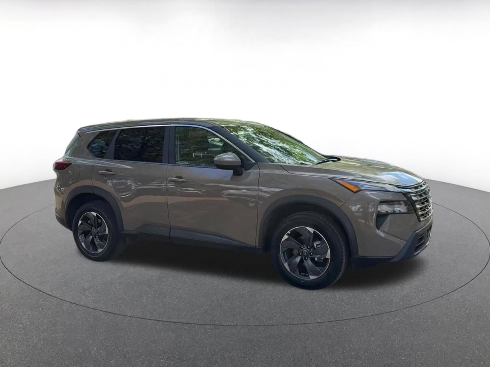 Thumbnail: 2025 Nissan Rogue - 2