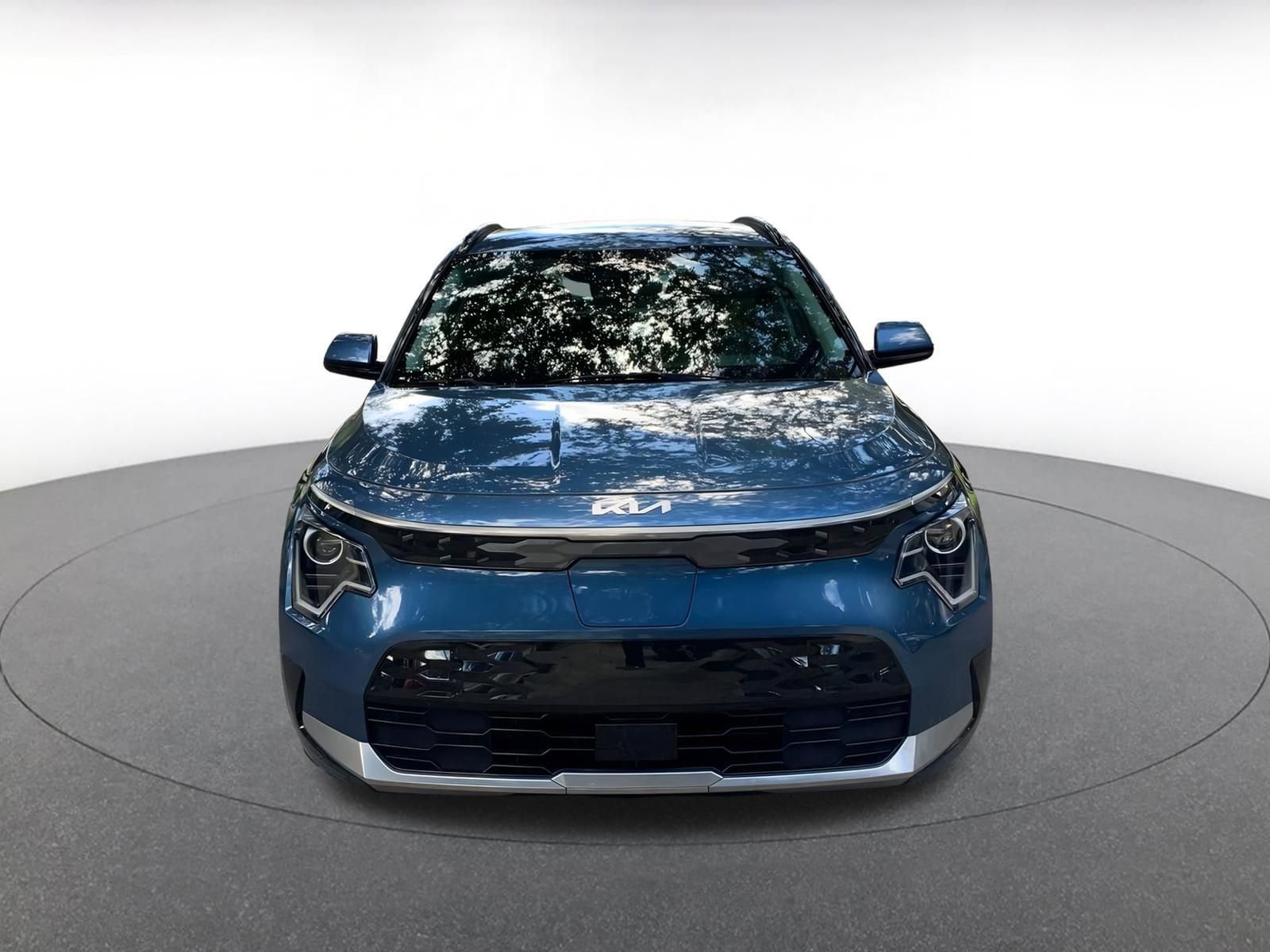 Thumbnail: 2023 Kia Niro - 2