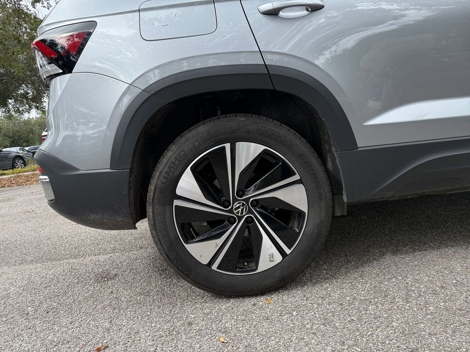 Thumbnail: 2025 Volkswagen Taos - 23