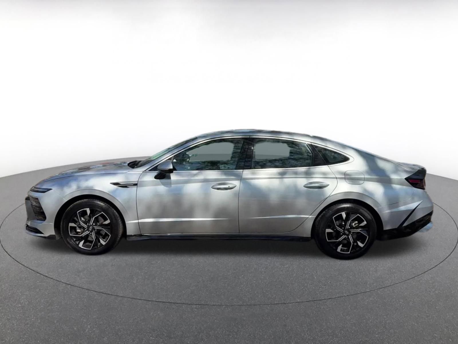 Thumbnail: 2025 Hyundai Sonata - 9